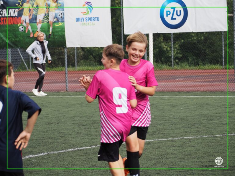 TRIUMF SP BRZOSTEK W LOKALNYM ETAPIE TURNIEJU „Z ORLIKA NA STADION”