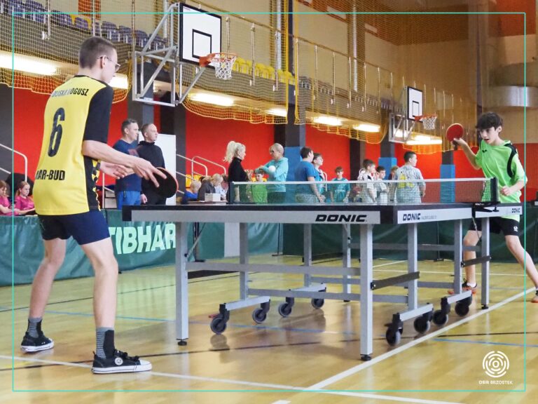 DZIECI RYWALIZOWAŁY PRZY STOŁACH – MIKOŁAJKOWY TURNIEJ TENISA STOŁOWEGO 2025